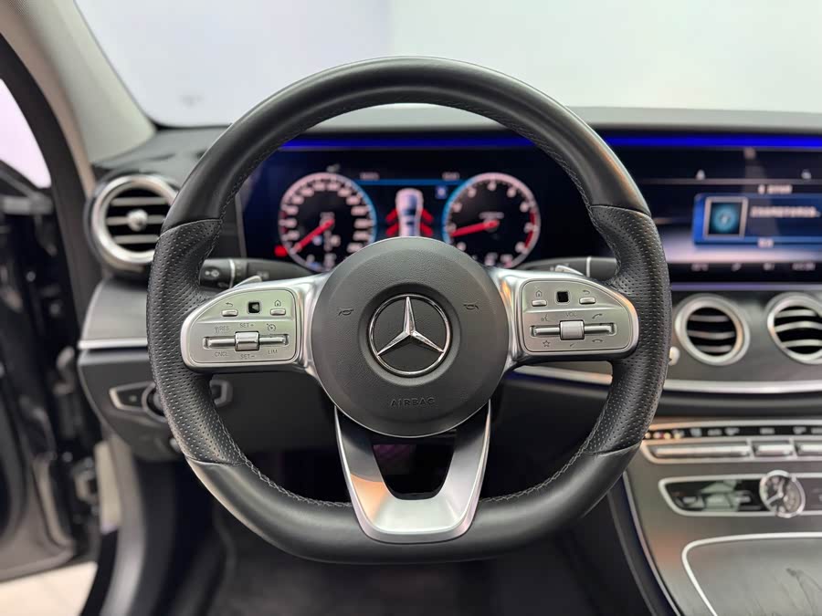 Mercedes-Benz E Class 2019 #19 Mercedes-Benz E Class 2019 car image #19