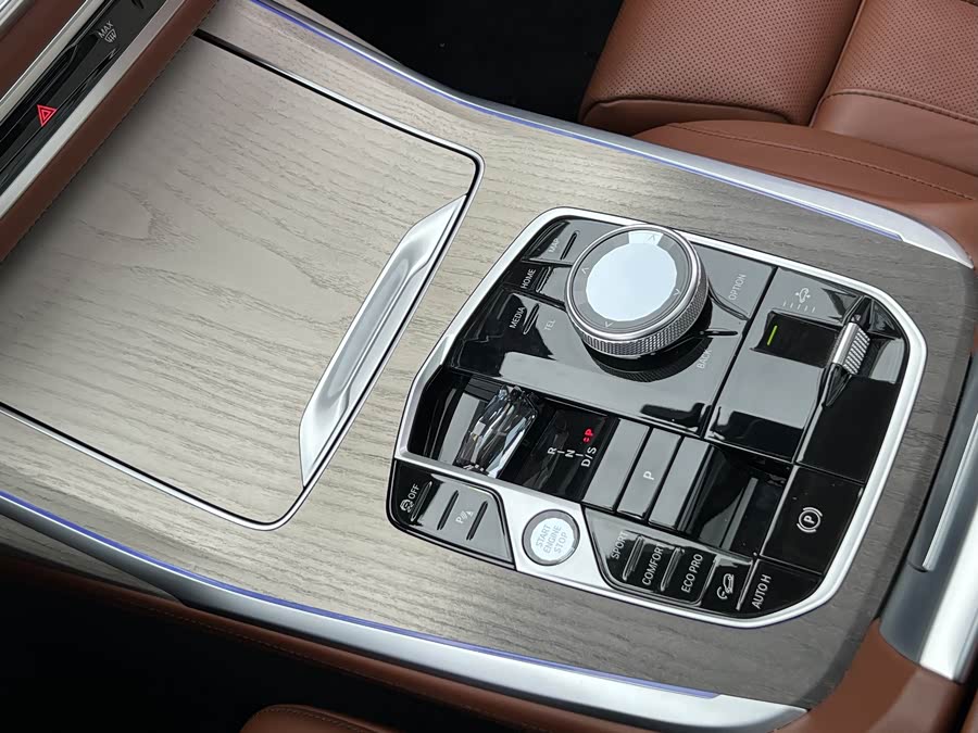 BMW X7 2022 #19 BMW X7 2022 car image #19