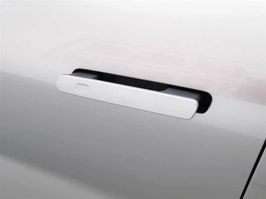 Lynk & Co 08 EM-P 2023 car image #19