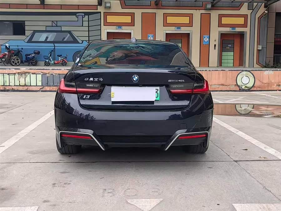 BMW i3 2024 car image #19