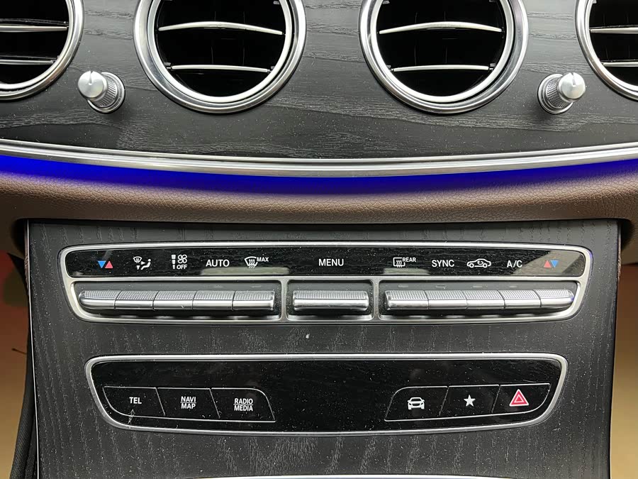 Mercedes-Benz E Class 2021 #19 Mercedes-Benz E Class 2021 car image #19