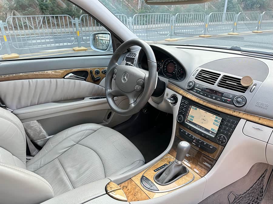 Mercedes-Benz E AMG 2007 immagine di auto #19