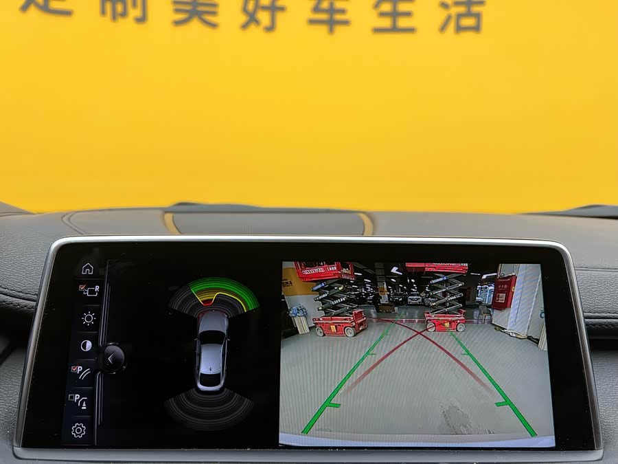 BMW X6 2018 imagem de carro #19