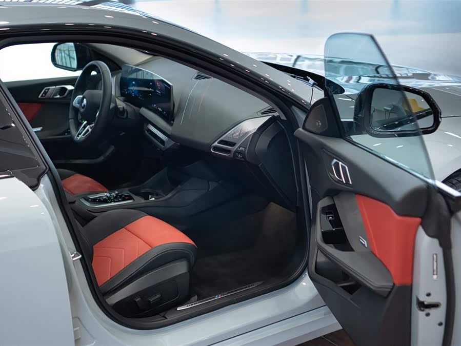 BMW 2 Series 2025 car image #19