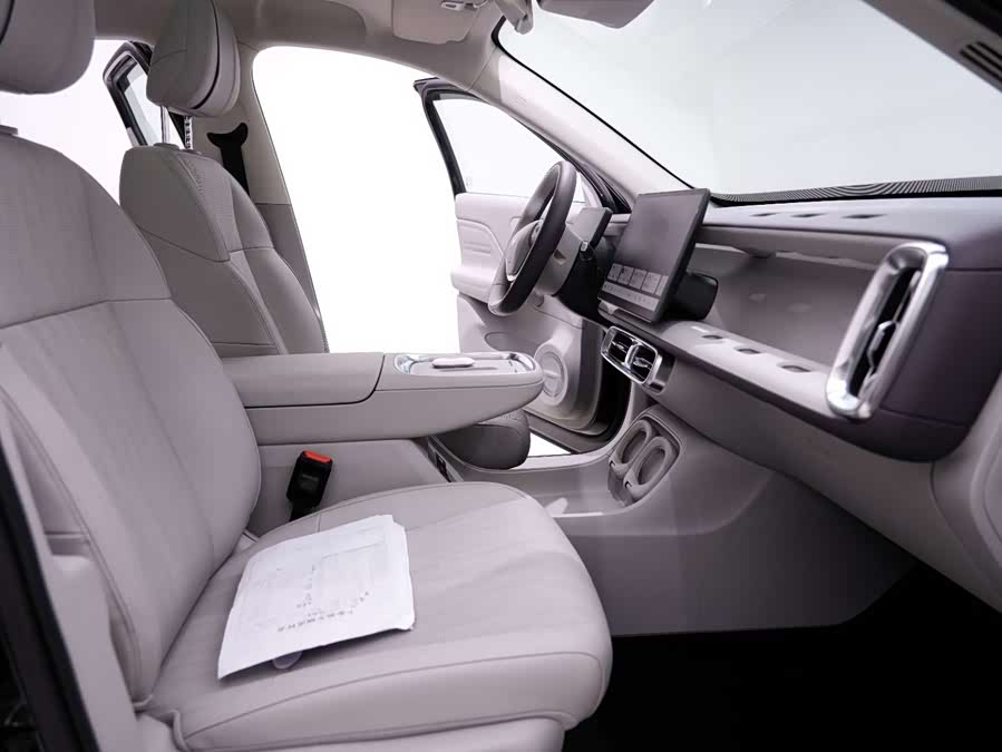 零跑汽车 零跑B10 2025 汽车图片 #19