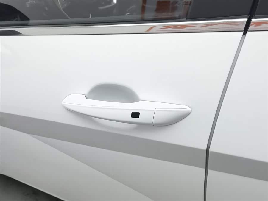 Hyundai Elantra 2022 car image #19