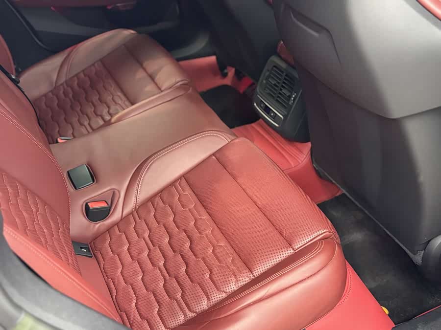 Audi e-tron GT 2024 image de voiture #19