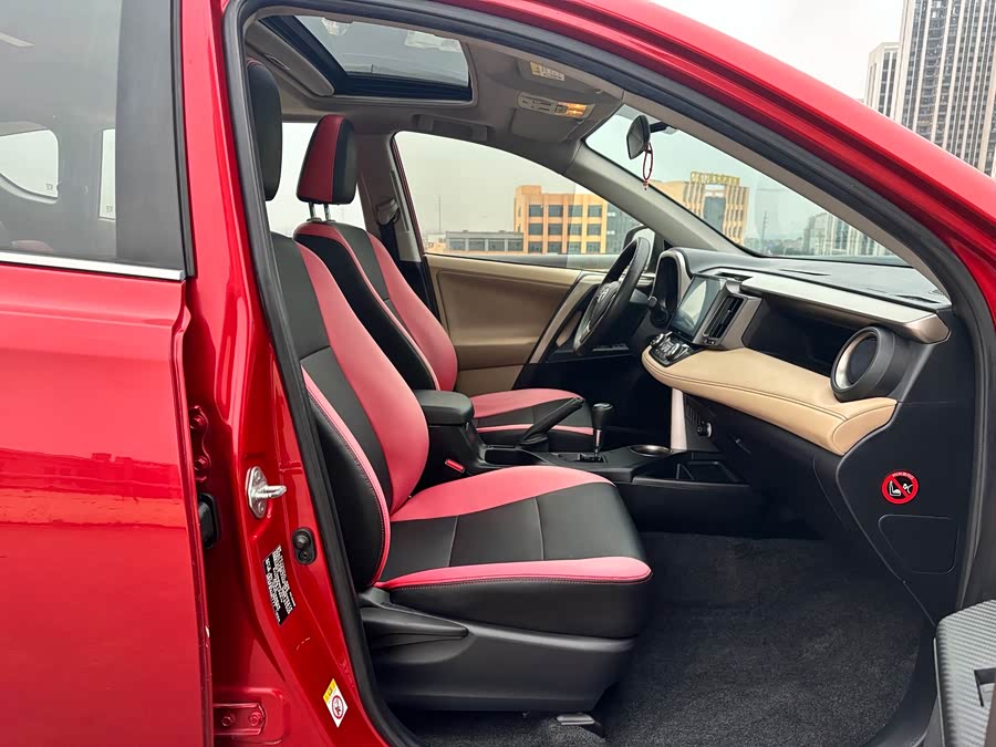 Toyota RAV4 2015 #19 Toyota RAV4 2015 car image #19