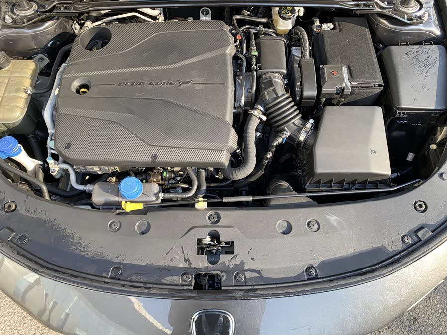 Changan UNI-V 2022 car image #19