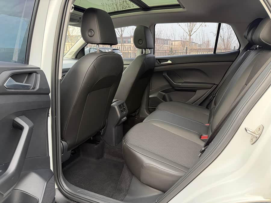 Volkswagen Tacqua 2021 car image #19