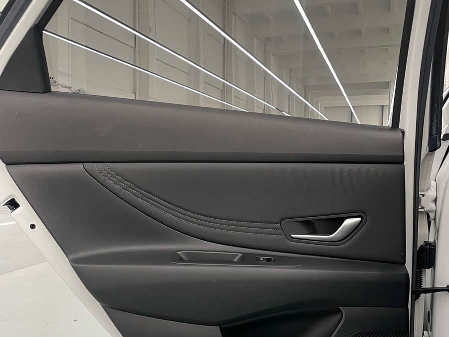 Hyundai Elantra 2021 car image #19