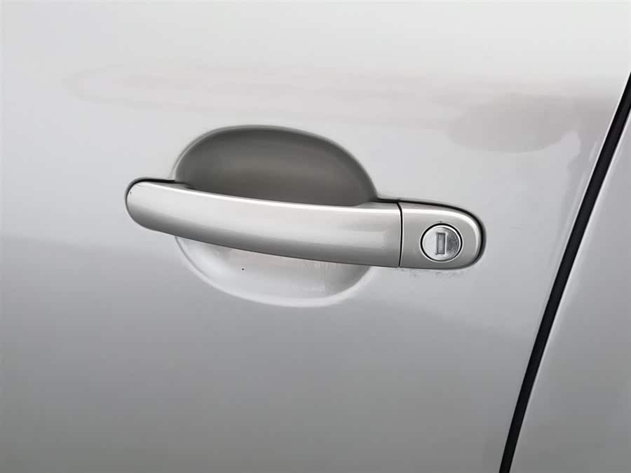 Skoda Octavia 2012 car image #19