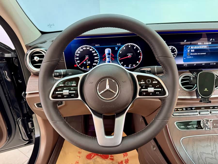 Mercedes-Benz E Class 2020 car image #19
