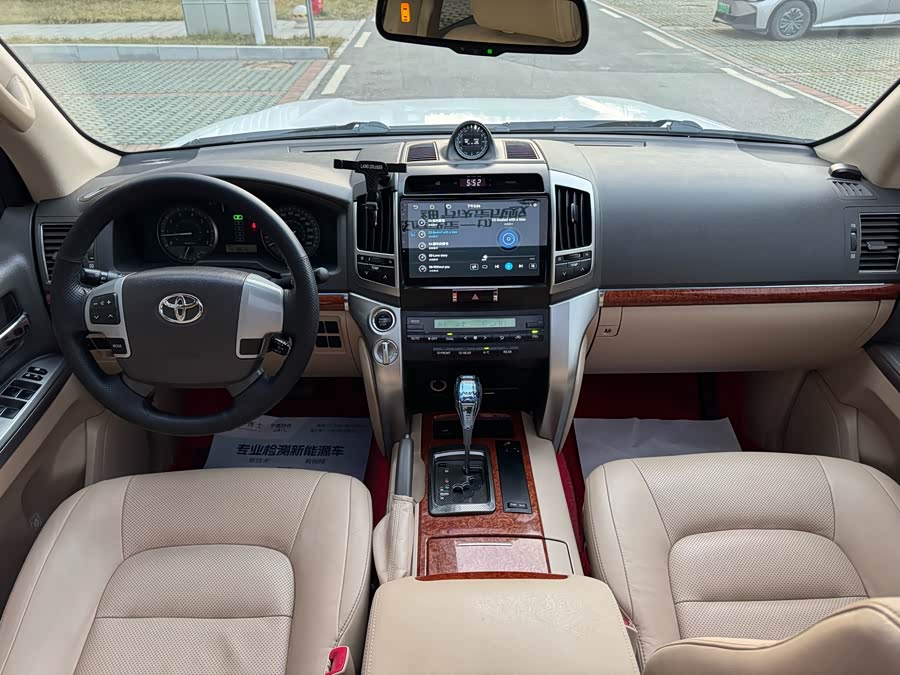 Toyota Land Cruiser 2016 car image #19