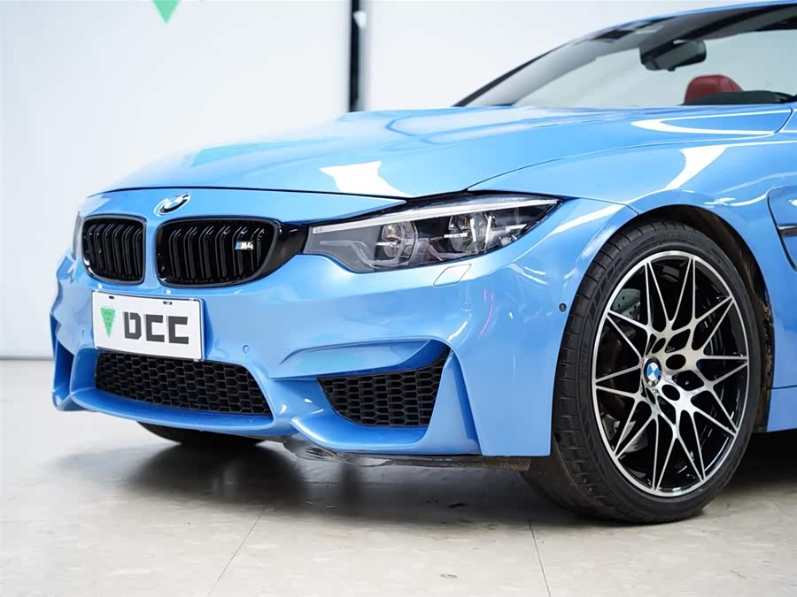 BMW M4 2018 immagine di auto #19