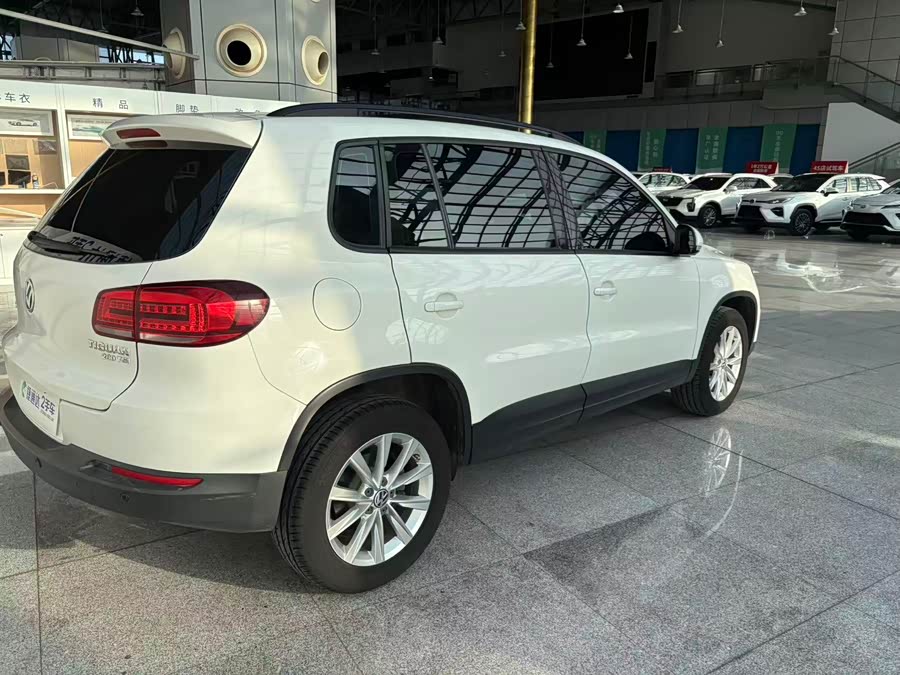 Volkswagen Tiguan 2017 car image #19