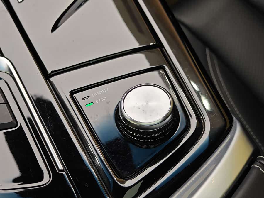 GEELY Ulion 2019 car image #19