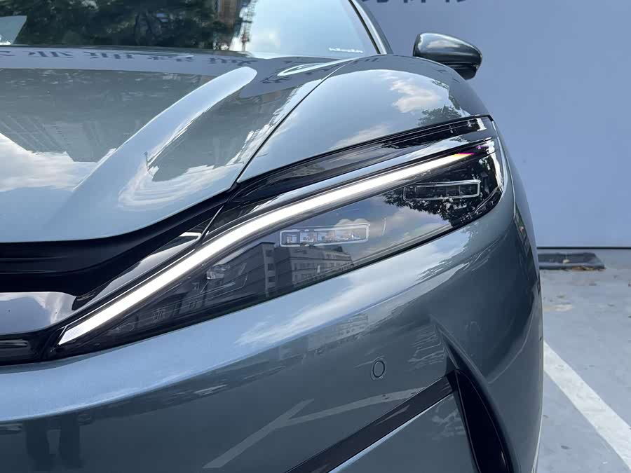 BYD HanL 2025 #19 BYD HanL 2025 car image #19