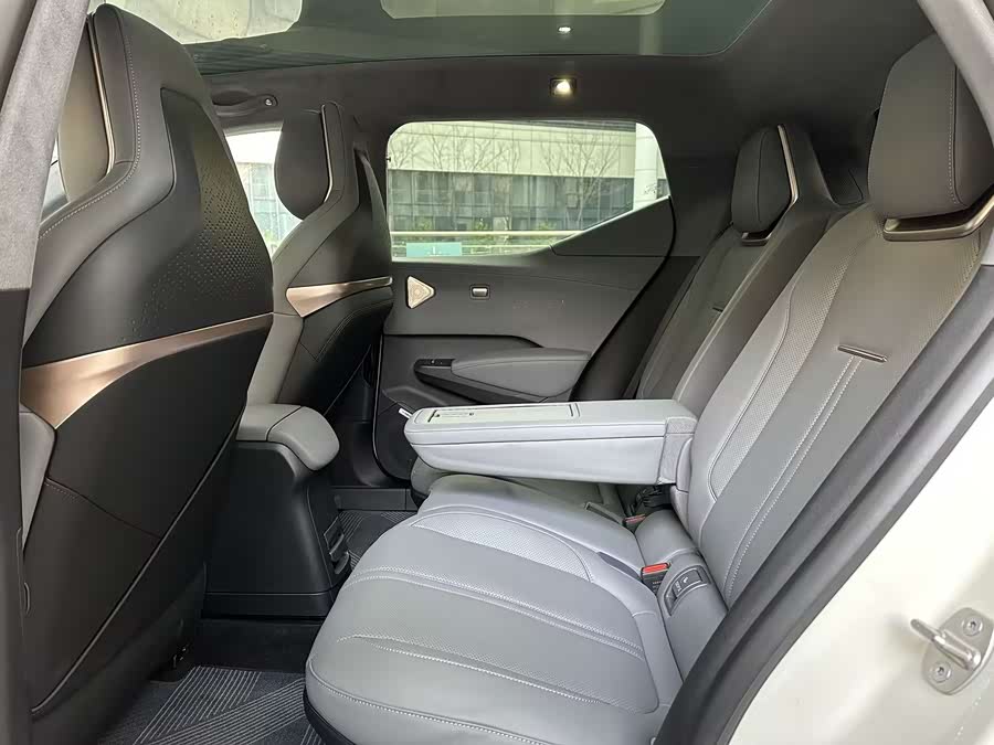 极氪 极氪X 2024 汽车图片 #19