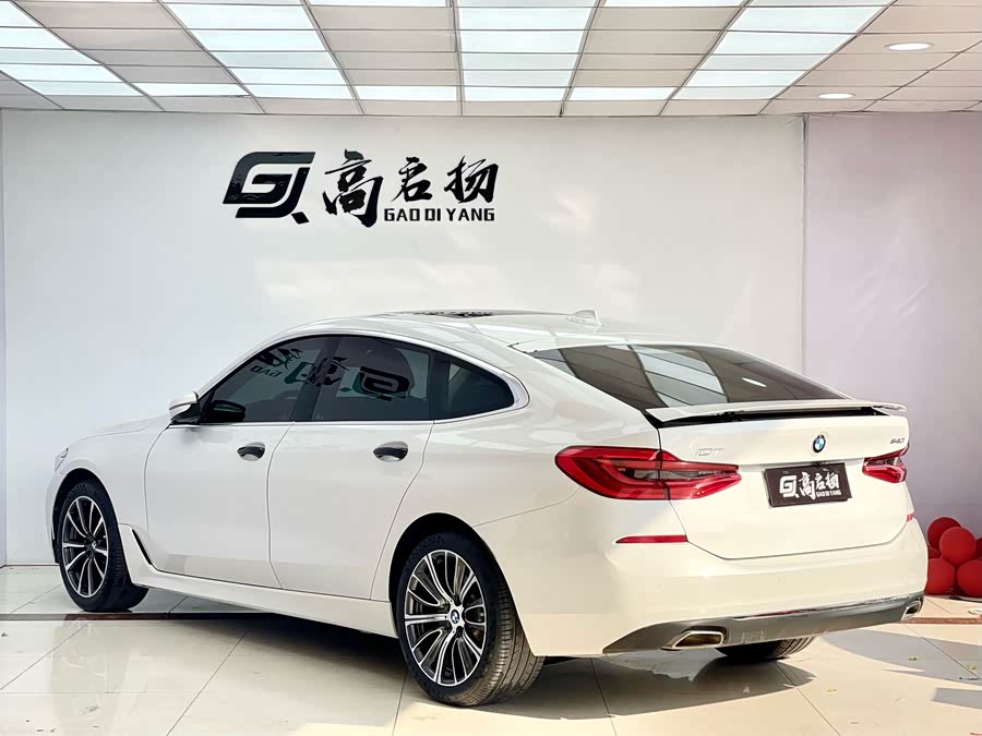 BMW 6 Series GT 2022 #19 BMW 6 Series GT 2022 car image #19