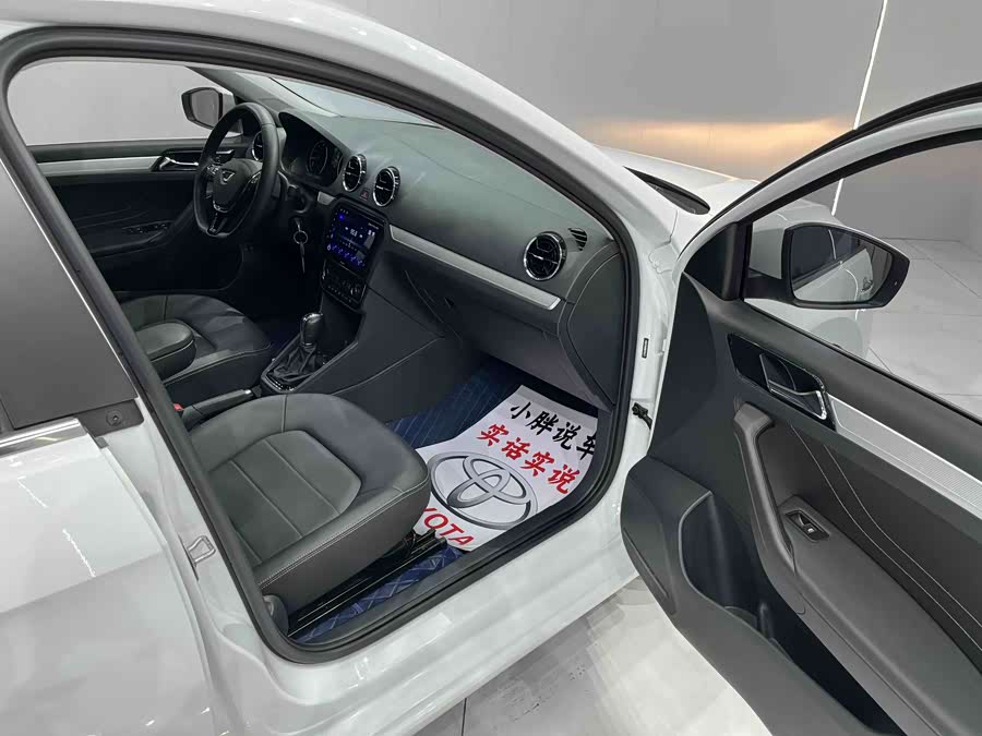 Jetta VA3 2022 car image #19