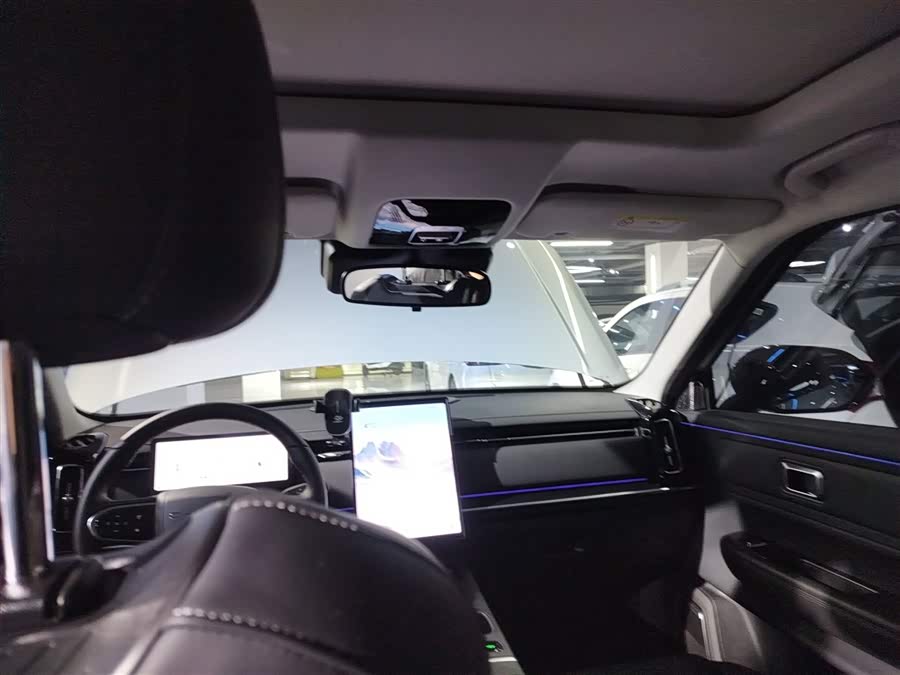 Chery Exploration 06 C-DM 2024 #19 Chery Exploration 06 C-DM 2024 car image #19