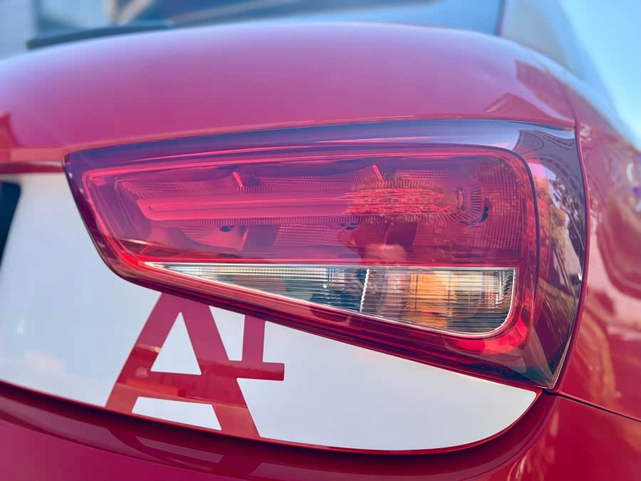 Audi A1 2013 car image #19