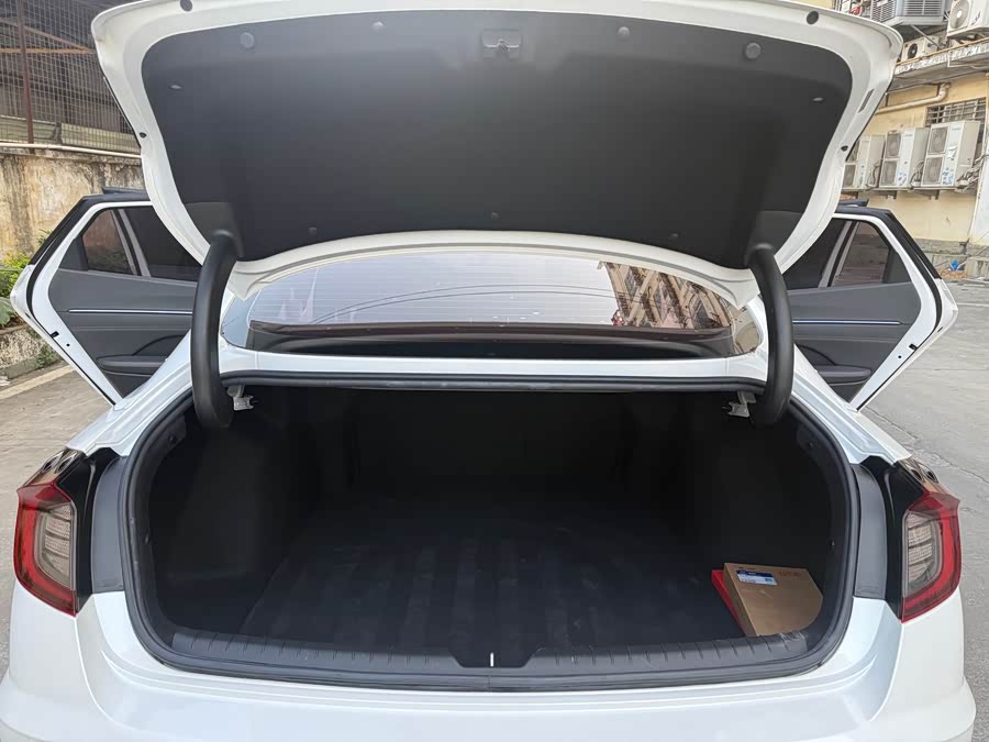 Hyundai Sonata 2021 immagine di auto #19