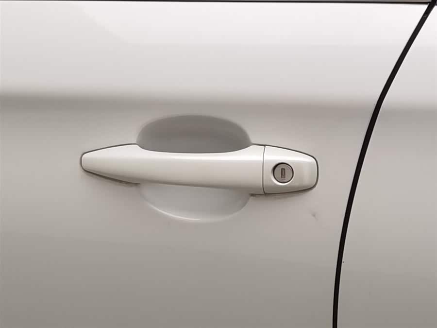 Citroen C4L 2014 изображение автомобиля #19