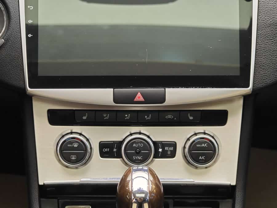 Volkswagen Magotan 2013 immagine di auto #19