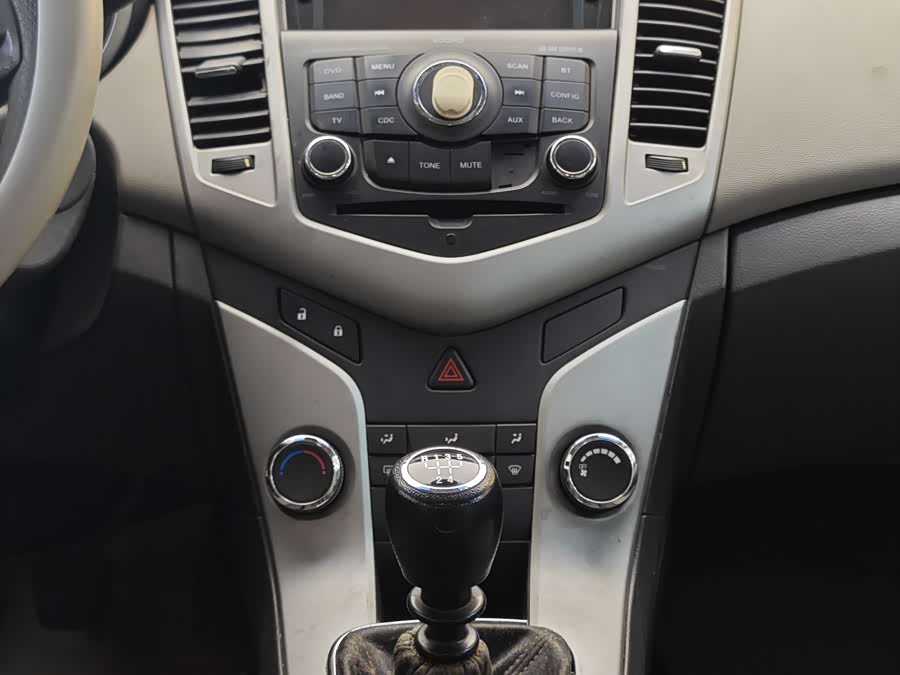 Chevrolet Cruze 2011 изображение автомобиля #19