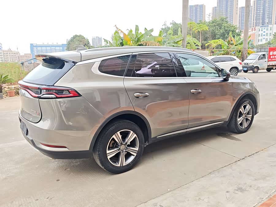 BYD Tang 2019 immagine di auto #19
