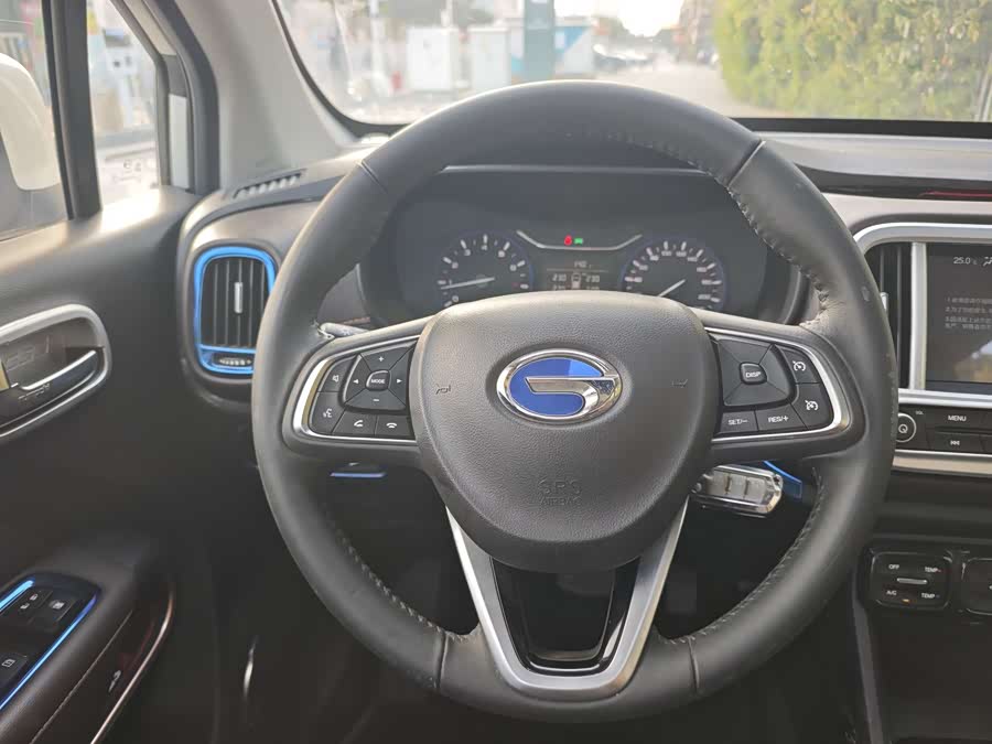 GAC Trumpchi GS3 2019 #19 GAC Trumpchi GS3 2019 car image #19
