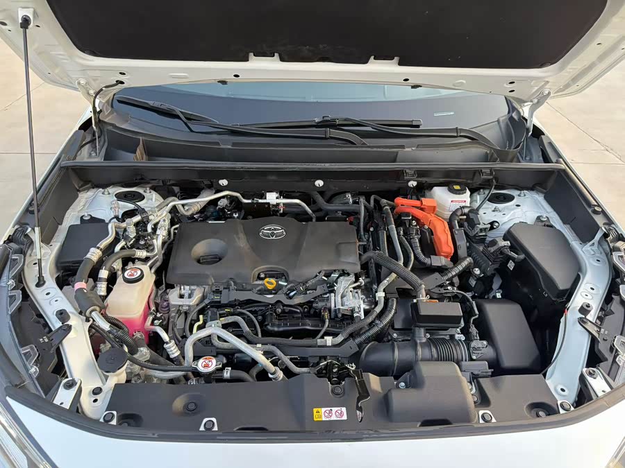 Toyota RAV4 Hybird E+ 2021 immagine di auto #19