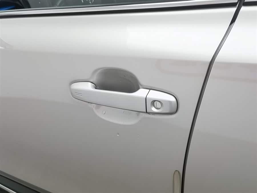 Toyota C-HR 2021 immagine di auto #19