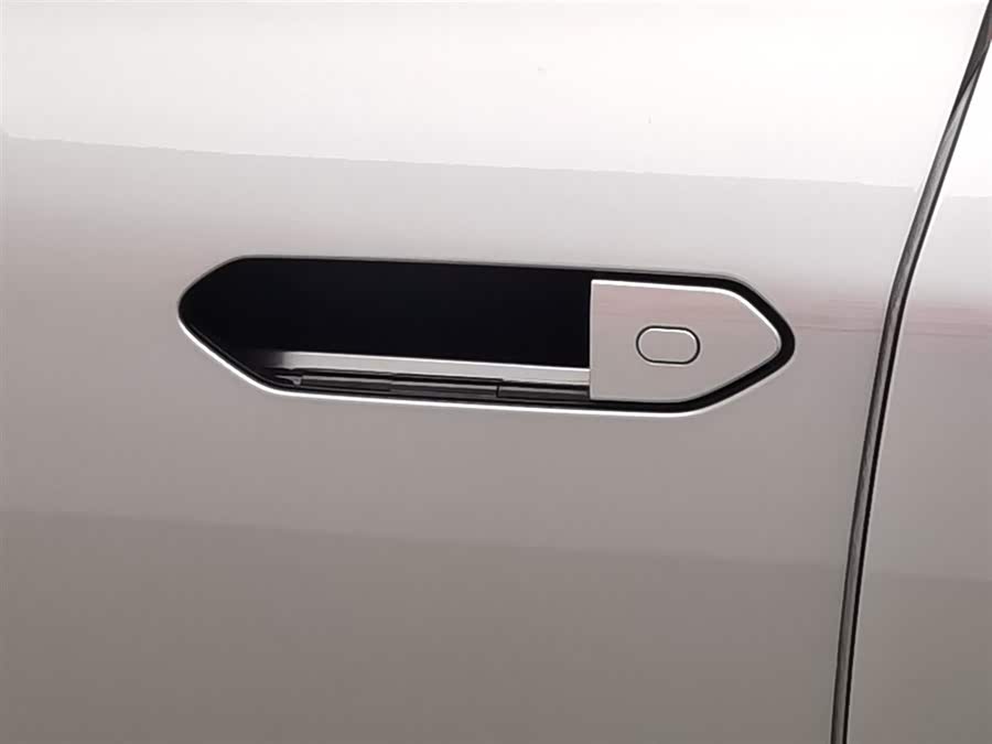 Toyota bZ3 2023 immagine di auto #19