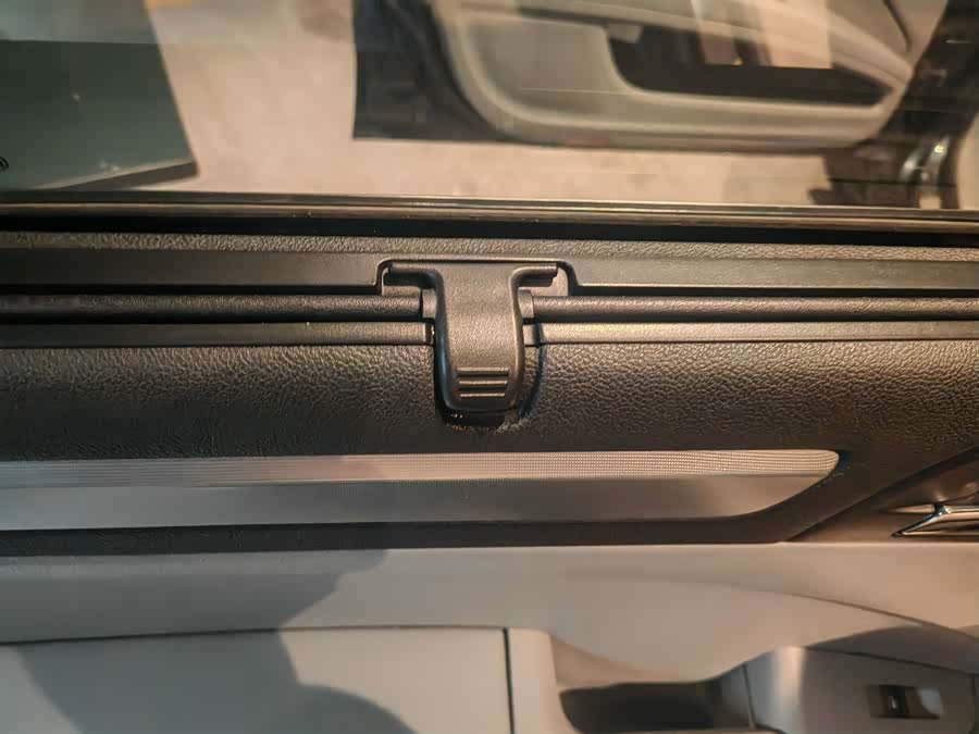 Skoda Superb 2010 car image #19