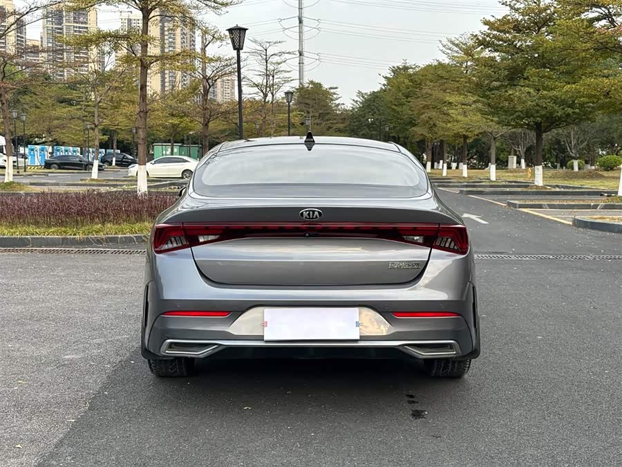 Kia K5 2021 صورة سيارة #19