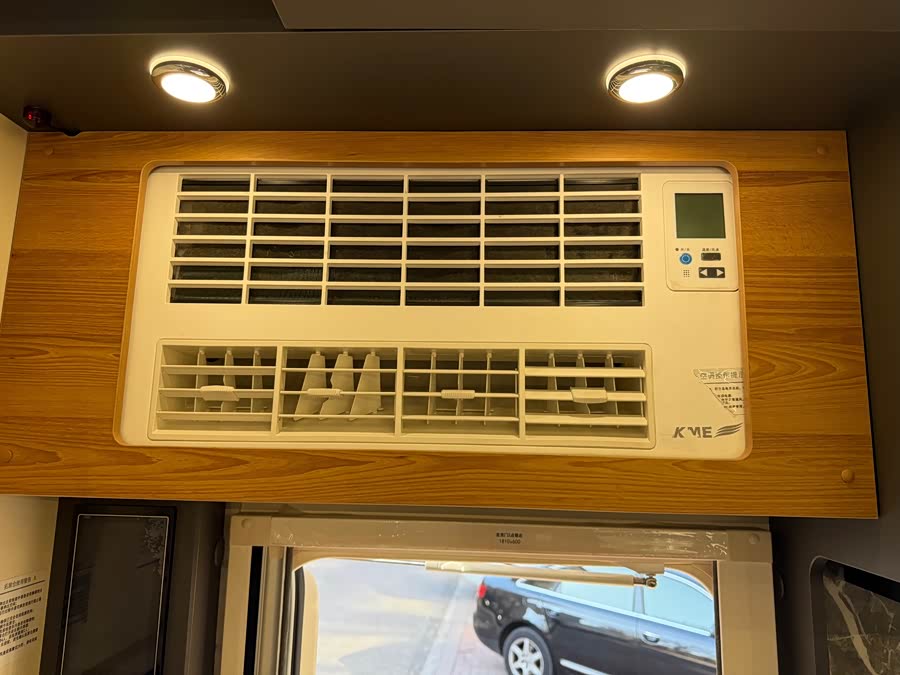 Ford Transit T8 2025 #19 Ford Transit T8 2025 car image #19