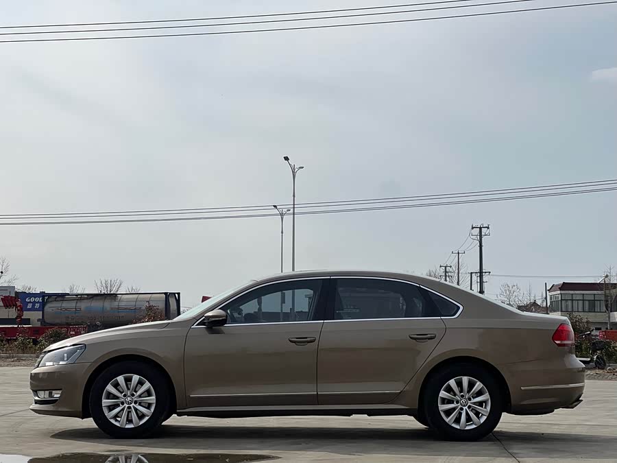 Volkswagen Passat 2014 car image #19