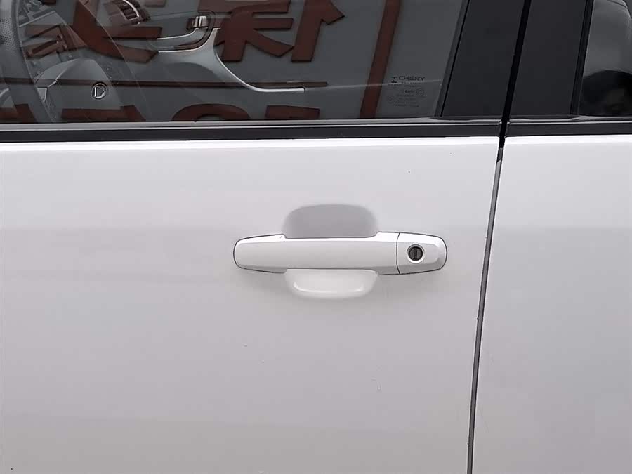 Chery Tiggo 3 2015 immagine di auto #19