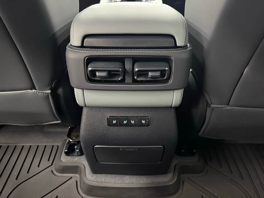 FangChengBao Leopard 5 2025 car image #19