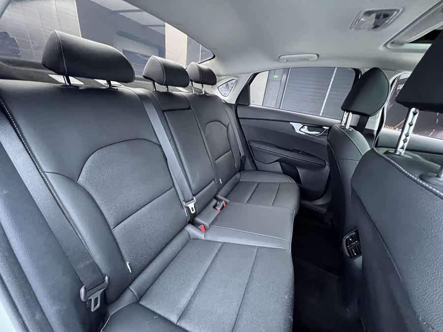 起亚 起亚K3 2022 汽车图片 #19