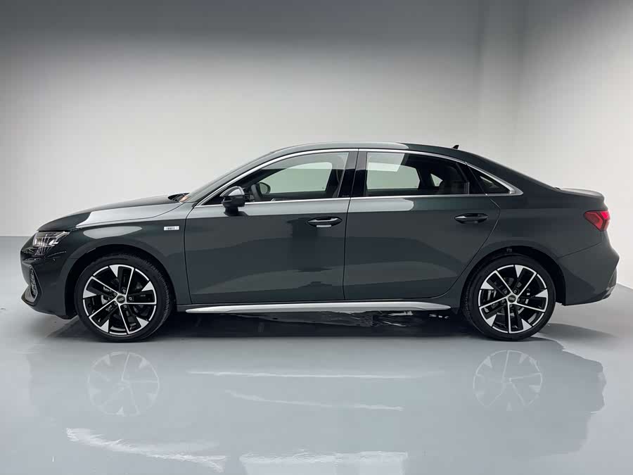 Audi A3 2025 car image #19