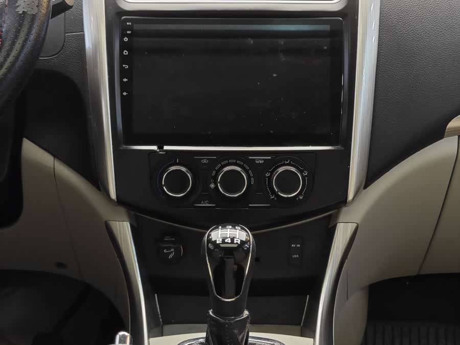 Forthing S500 2016 car image #19