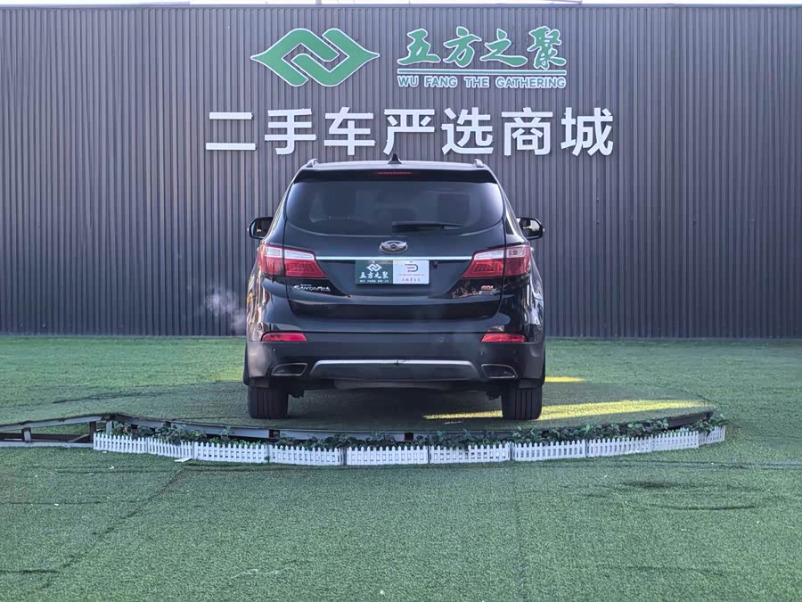 Hyundai Grand Santa Fe 2015 #19 Hyundai Grand Santa Fe 2015 car image #19