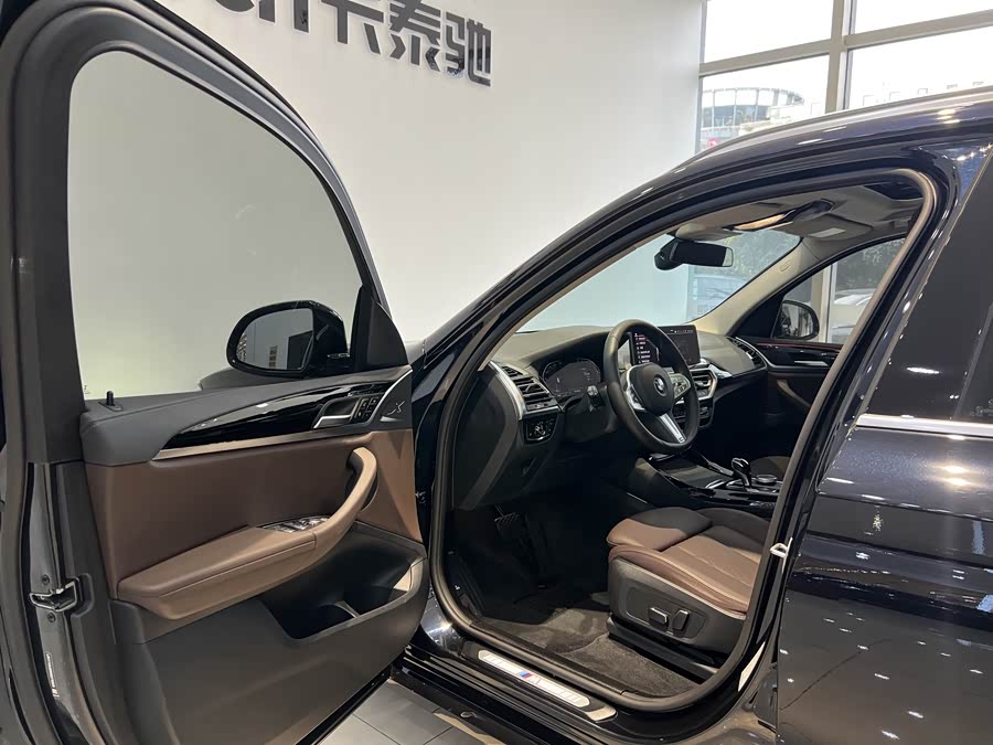 BMW X3 2024 immagine di auto #19