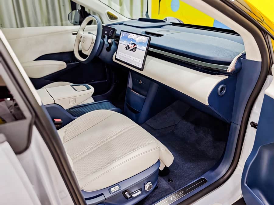 Zeekr X 2023 car image #19