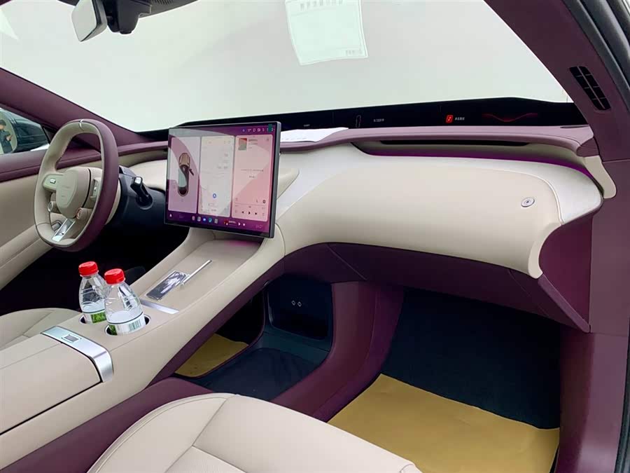 MI YU7 2025 car image #19