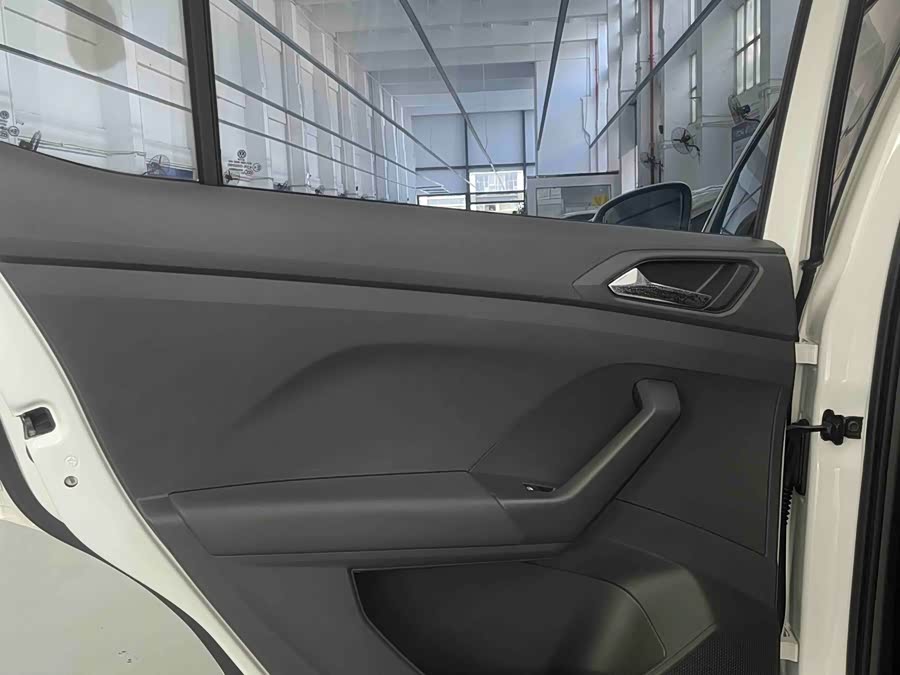 Volkswagen T-Cross 2022 car image #19